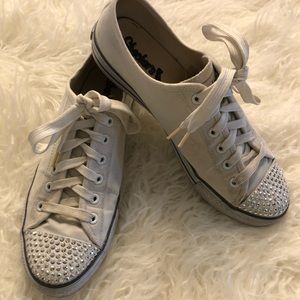 Sketcher canvas shoe